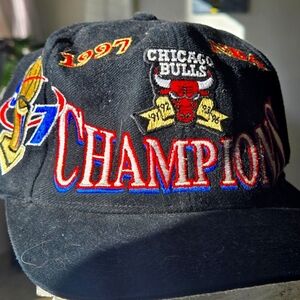 Vintage 1997 Chicago Bulls Championship Hat Logo Athletics OS